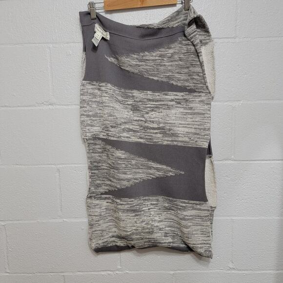 Textured Gray Loop Scarf - Picture 4 of 6